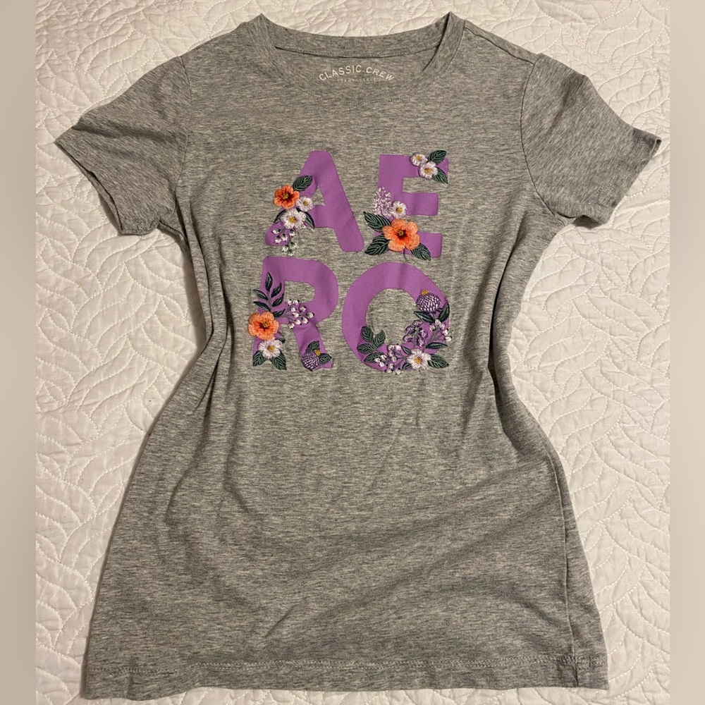 Size M New Aero - Aeropostale Basic Tee